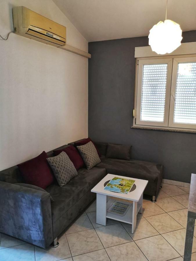 Apartment Ben Pula Zewnętrze zdjęcie